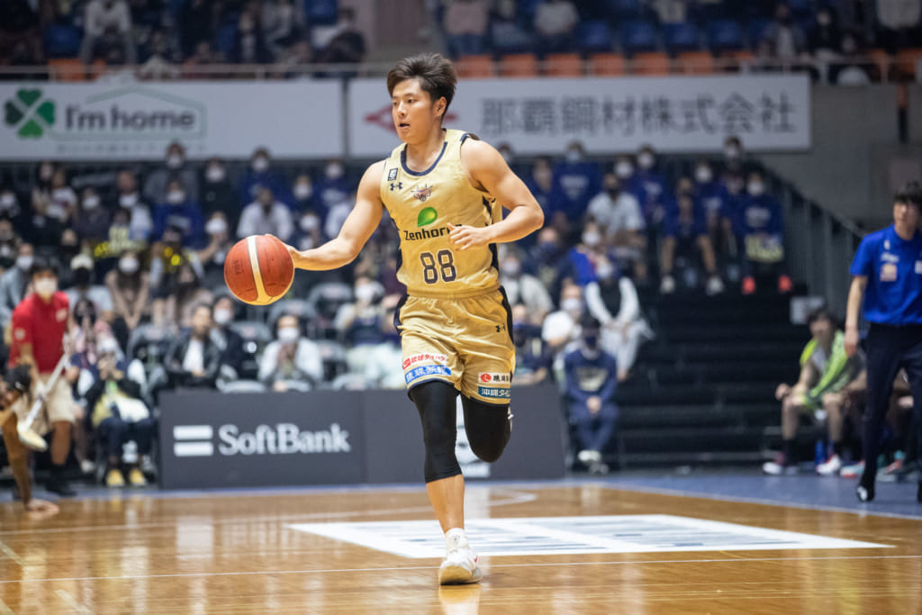 琉球ゴールデンキングス 注目のルーキー 牧 隼利 まき はやと 選手の強さの秘密とは Kenko Island 琉球ゴールデンキングス 注目のルーキー 牧 隼利 まき はやと 選手の強さの秘密とは Kenko Island
